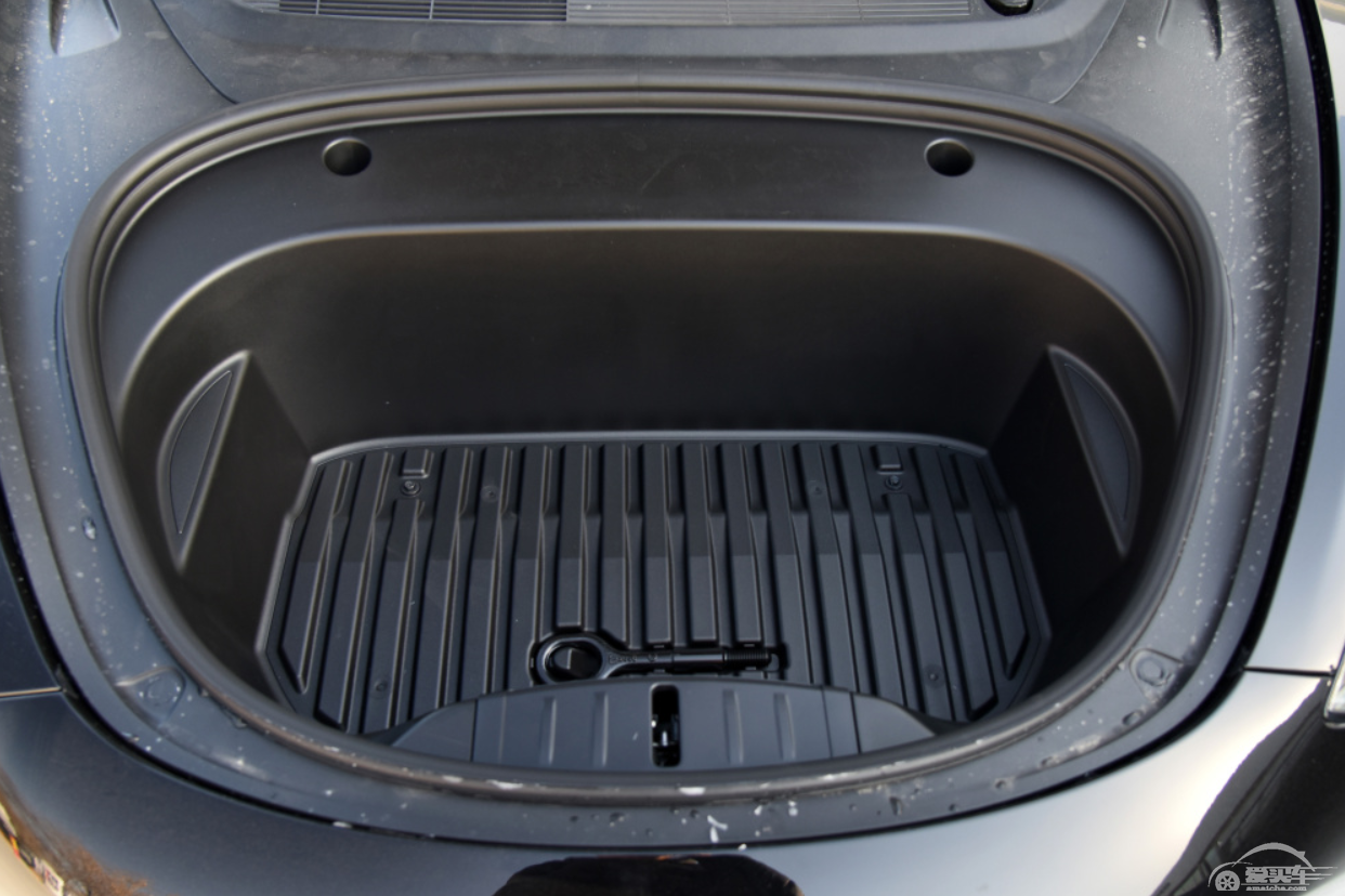 上海再造神车！续航501公里，配L2级自动驾驶，空间还大过Model 3