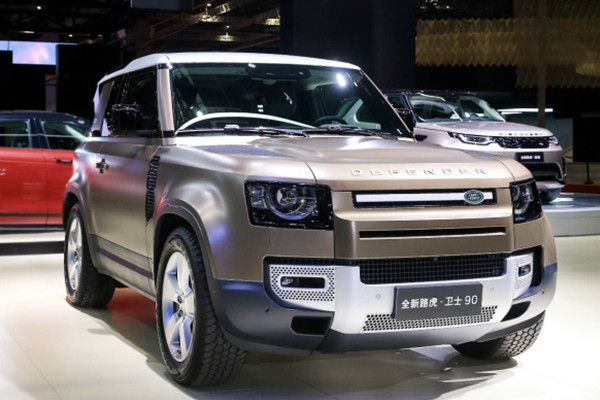 比长轴便宜5万/通过性更好，路虎卫士90更值得买