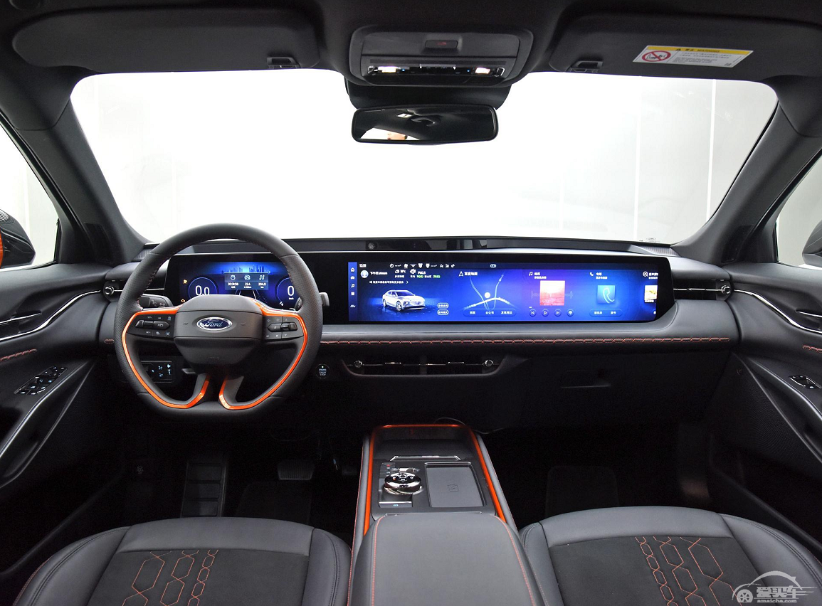 2.0T+8AT+27英寸大屏！国内老百姓有福了，这台全新SUV只供中国