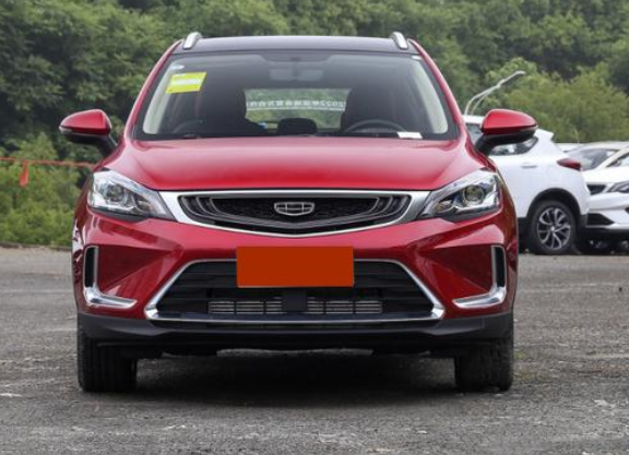  第一次买车选10万级SUV就行，这三款不但油耗低，配置也高 