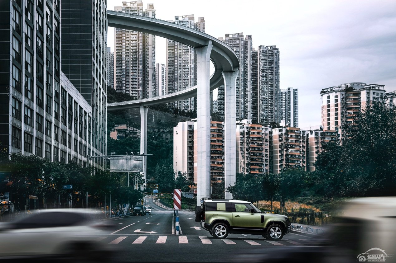 全新路虎卫士90森林探险之旅闪耀山城