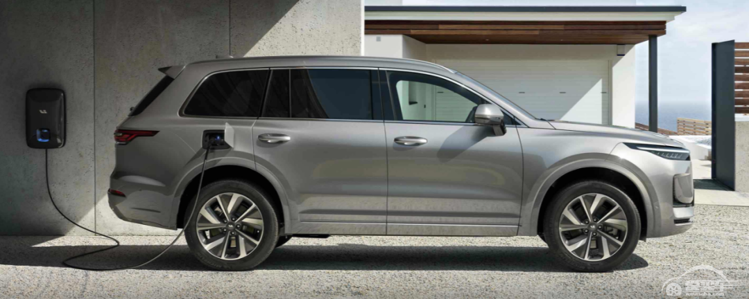 汉兰达最大的对手是理想ONE，而理想ONE最大的对手却不是汉兰达