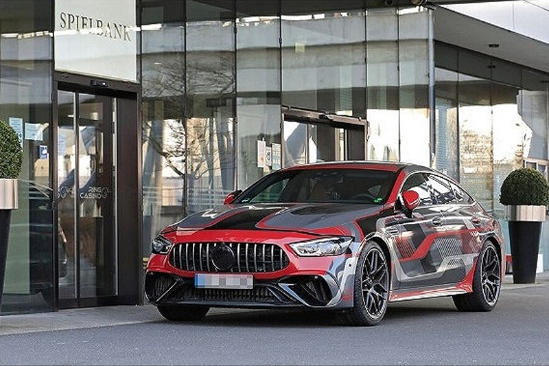  史上最强AMG GT要来 轻度伪装车现身纽博格林 