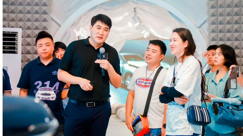  燃擎”山城“之路，极狐首创沉浸体验营重庆站“巴适得很” 