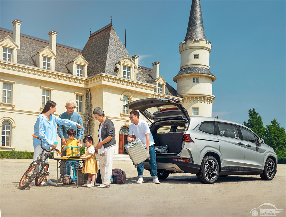 售16.98万起！现代库斯途正式上市，家用MPV“普及者”