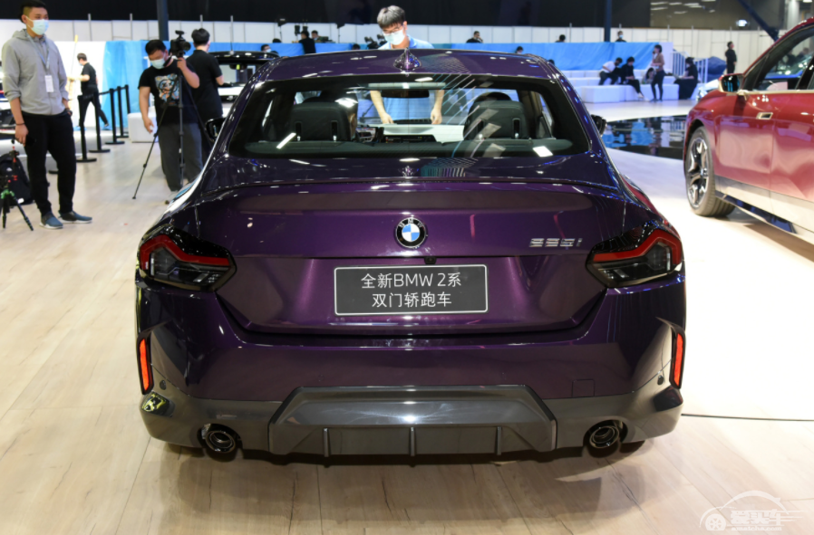 新款宝马2系Coupe售价29.98万元，注定成为小众车型？