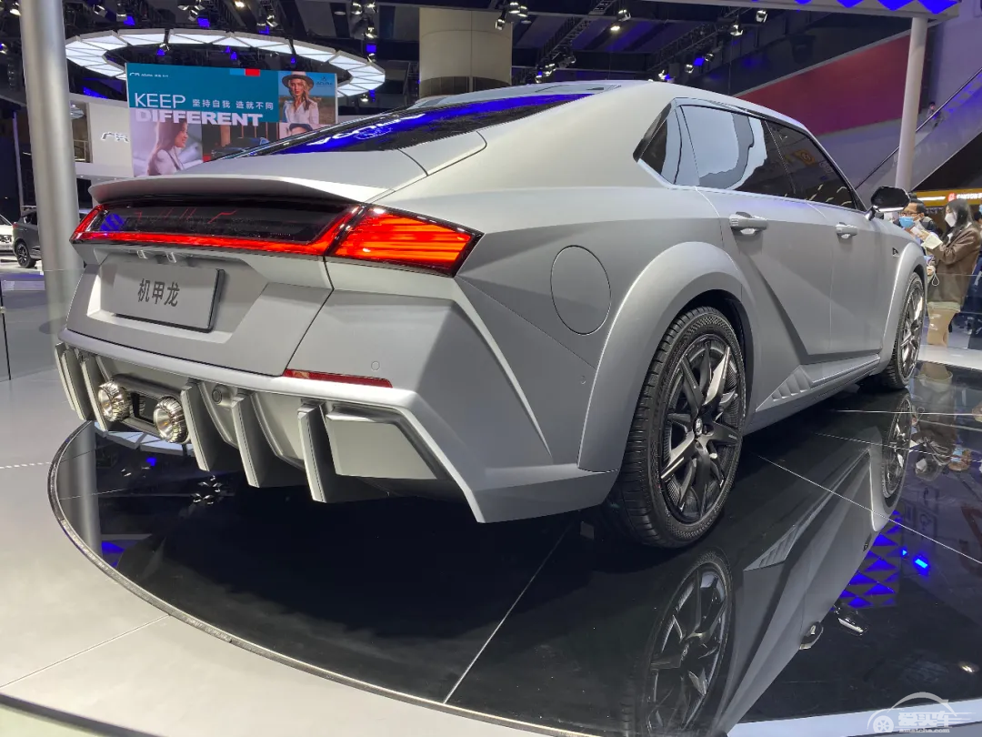 限量48.8万元，限量101台，沙龙机甲龙凭啥卖那么贵？