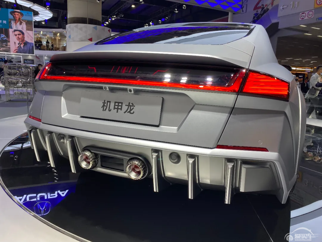 限量48.8万元，限量101台，沙龙机甲龙凭啥卖那么贵？