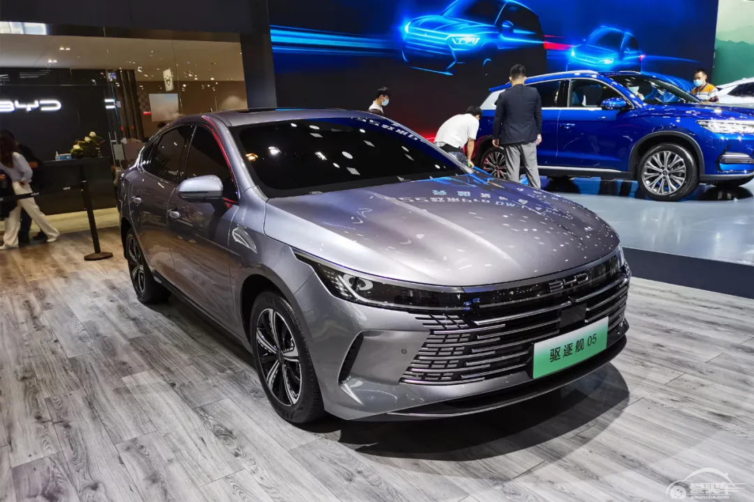 2021广州车展|自主品牌狂推新车，机甲龙、小鹏G9谁更火？