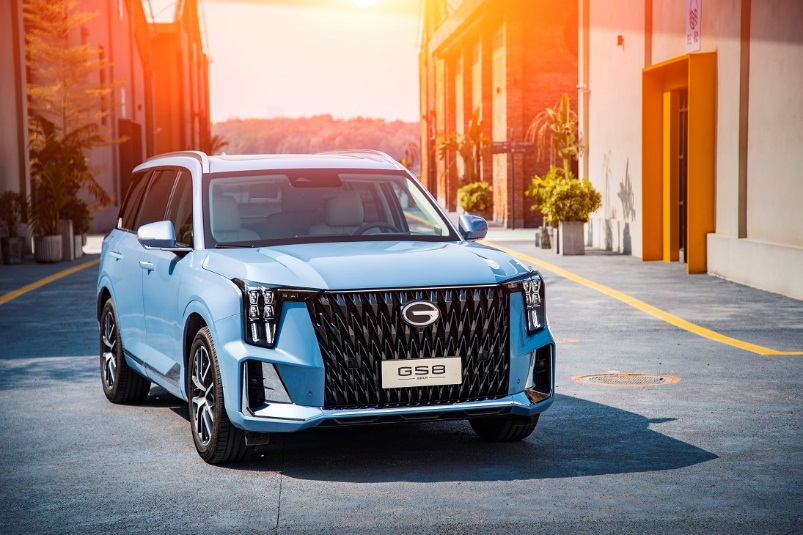 广汽传祺GS8双擎四驱旗舰版发布、影豹赛道版区