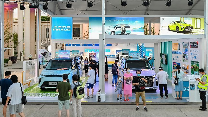 把露营地搬到市中心！上汽大通MAXUS收官上汽集团