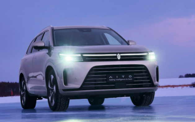 小米汽车或年内亮相，蔚来手机将对标苹果？