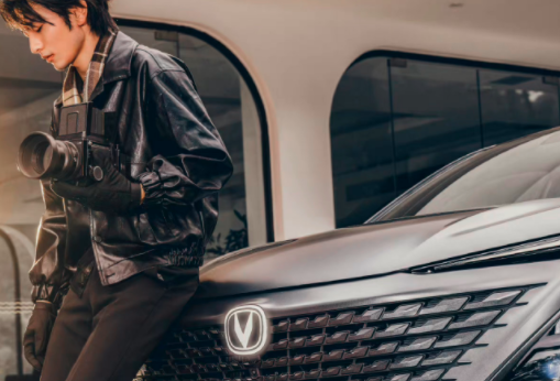 实测长安第二代UNI-T，标配8155芯片，这是不给对