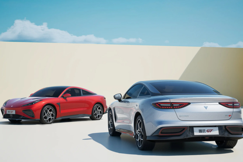 国产电跑，苦乐自知