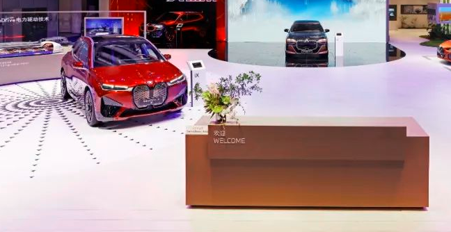 新车丨宝马iX5氢燃料电池车、科尔维特E-Ray等亮相进博会，谁最抢镜？