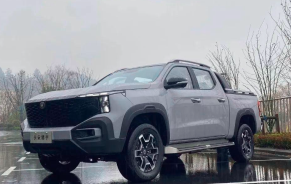 比亚迪全新皮卡酷似猛禽，长城、江铃危险了？