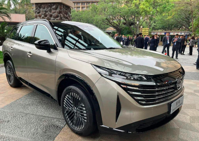 合资油车反击！东风日产掀桌子，探陆售价21.2