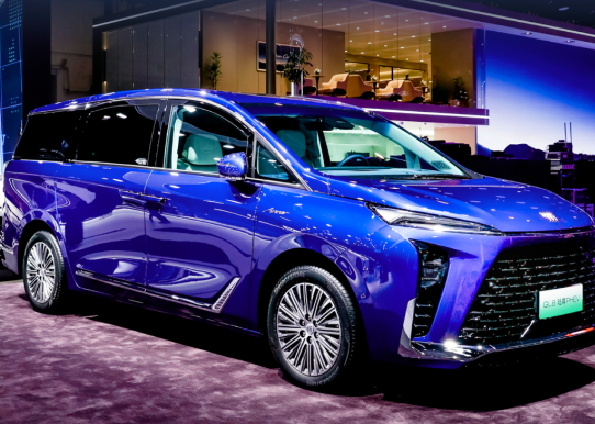 车展丨IQ傲歌、探界者Plus、GL8陆尊PHEV，上汽通用