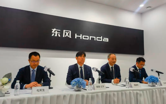 对话丨东风Honda潘建新：造用户最放心的电车，坚