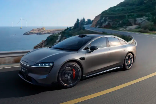 5月中大型轿车销量：极氪001、奥迪A7L大涨，小米