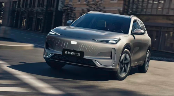 行业丨鼓励新能源车开六年报废，电车从耐用品