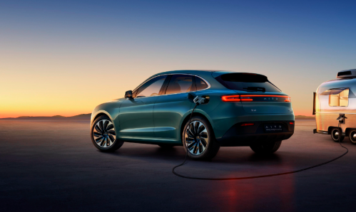 行业丨股价大跌的赛力斯，自立门户硬刚华为？