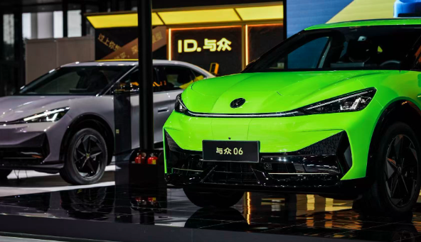 从荧光绿到敞篷，大众与众06多款改装车型亮相粤