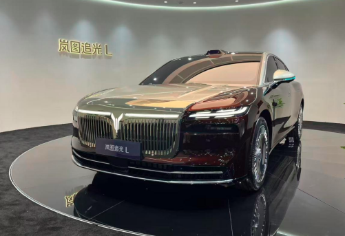 2026款岚图梦想家预售、全新追光L首发，均搭载