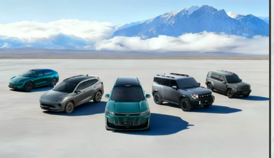 行业丨从自研智驾到拿来主义，车企为何纷纷不