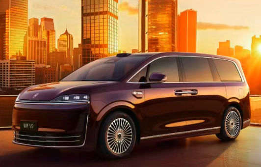 行业丨魏牌V9X、岚图50万级MPV扎堆亮相，自主品牌