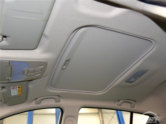 到4S店买骏派D60 天窗是居然“手动”改的