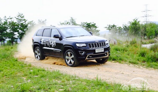 60-70万元最专业级豪华SUV 全新2016款进口Jeep大切诺基正式上市