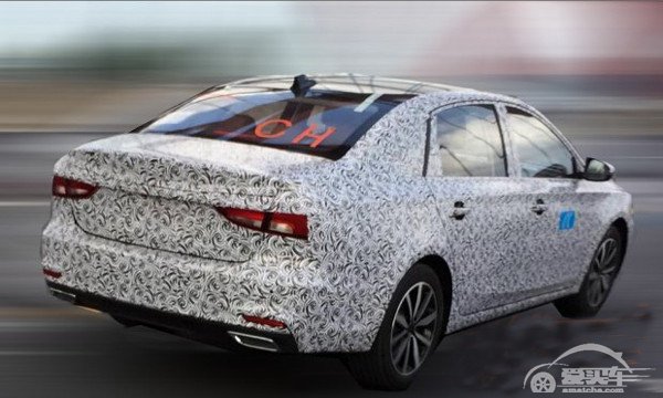 改外观配大屏 曝荣威全新550实车谍照