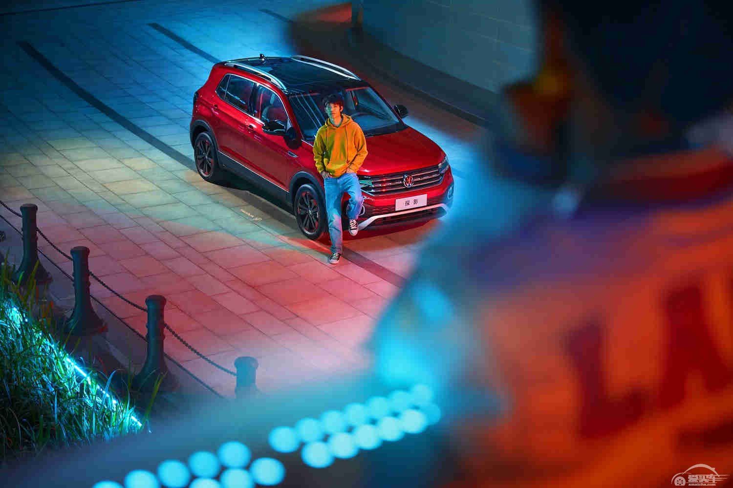 定名“TACQUA探影” 一汽-大众首款A0 SUV全球首发