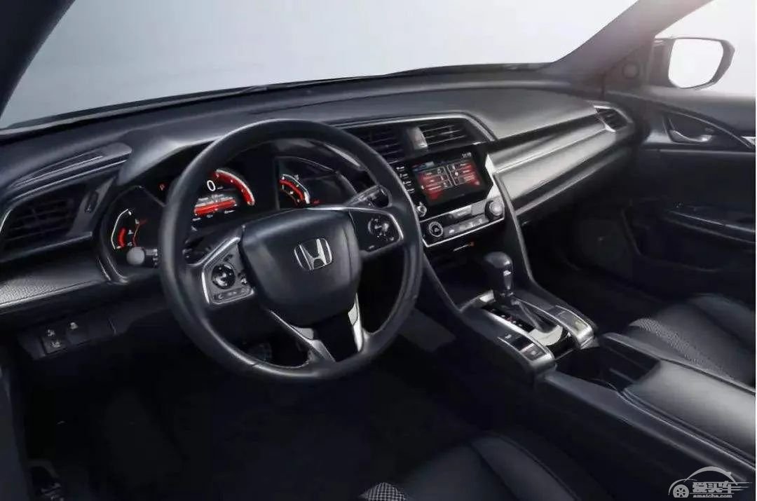 PK大众神车第八代高尔夫，本田思域两厢能赢么？