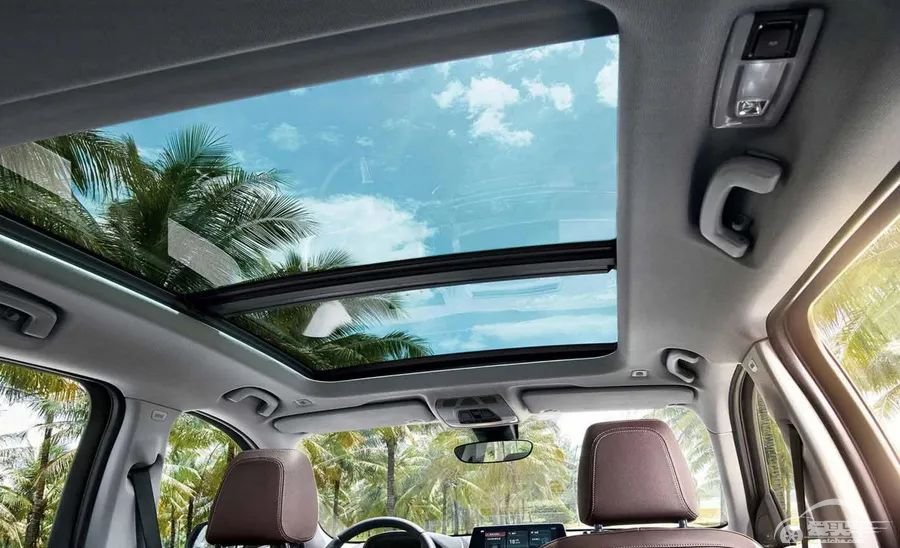 用满满诚意挑战标杆！林肯冒险家和宝马X1到底选谁更好？