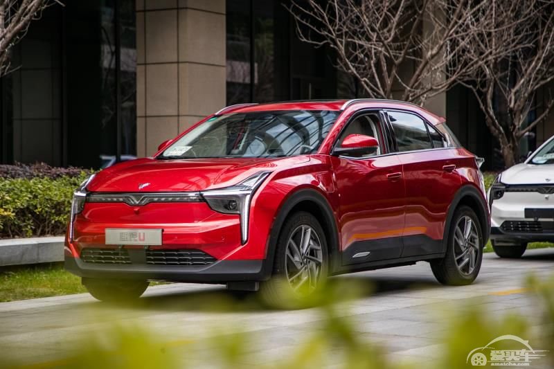 透明A柱变成现实!这些高科技装备普及到汽车还远吗？