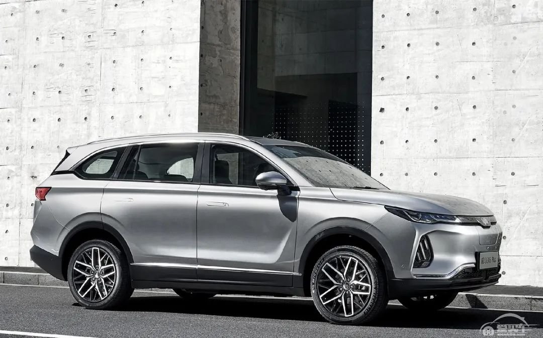 不要再摇号了，充电桩市场即将爆发，选这些电动车也不错