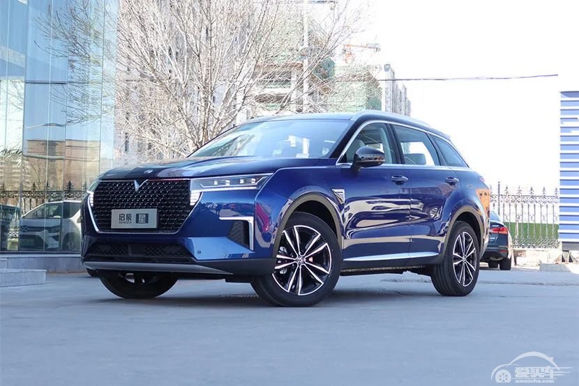 4月十款车扎堆上市，小鹏P7、探岳GTE都在，款款颜值炸裂