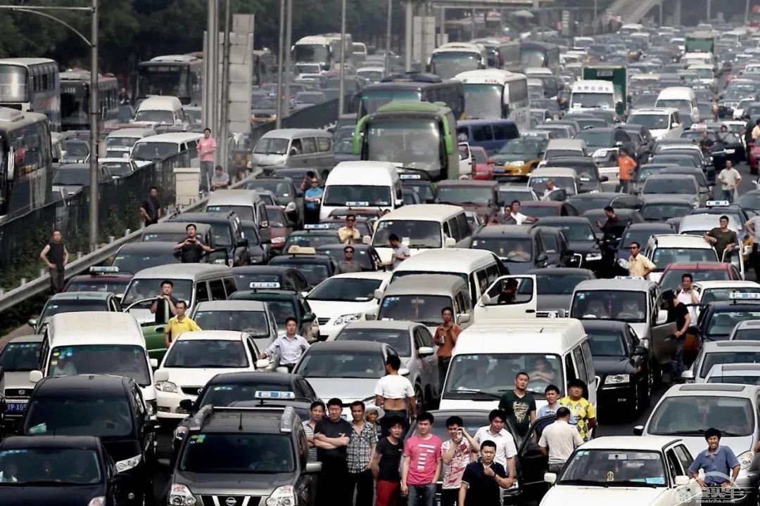 恢复限行、ETC新规等，4月起你的出行将受到影响，有车没车的都要看