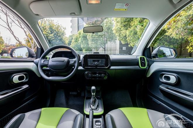 6万块300km续航 进阶的纯电微型车香吗？