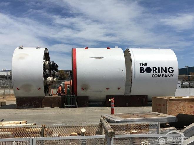 从卖螺蛳粉到造火箭 喜欢车企的“不务正业”