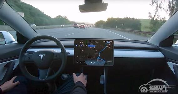 特斯拉CEO马斯克：全自动驾驶测试版将于今晚推出