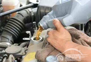  看完终于明白，为什么油箱里的油用得特别快！ 