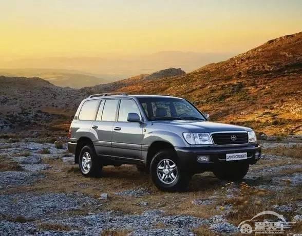  RAV4命名为荣放惨遭吐槽，哪些SUV的名字最屌？ 
