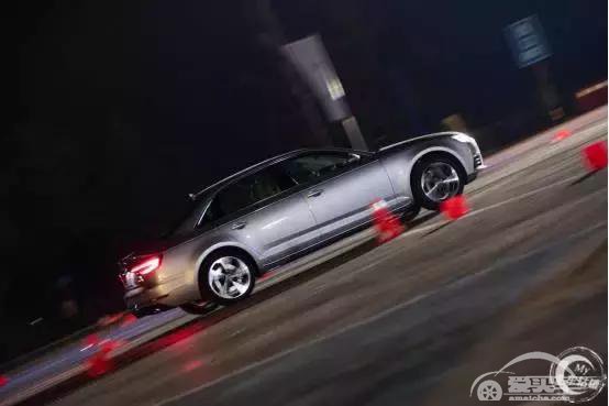  还在BBA中犹豫不决？全新奥迪A4L让你果断！ 