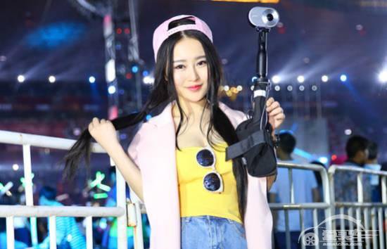  2016汽车圈10大关键词（上）：网红直播、互联造车、年轻化 
