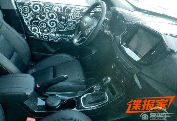 或10月上市 奇瑞瑞虎7无伪装谍照曝光