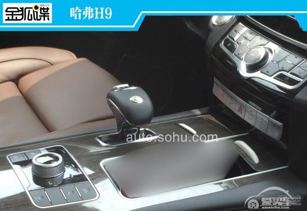 布局微弱调整 哈弗新款H8/H9内饰谍照
