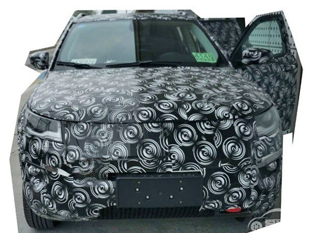 新款国产SUV？Jeep全新SUV低伪装谍照